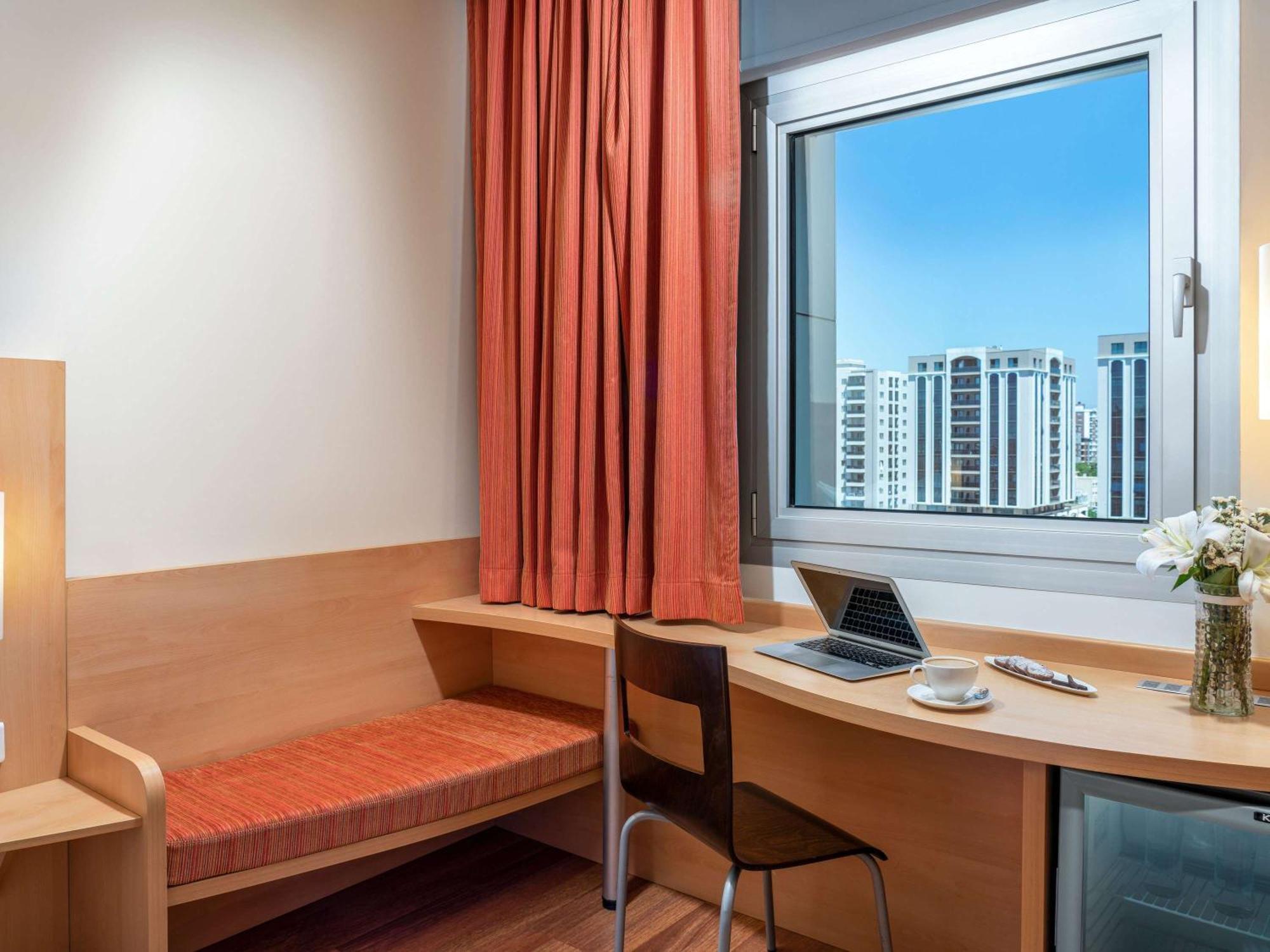 Hotel Ibis Adana Exterior foto
