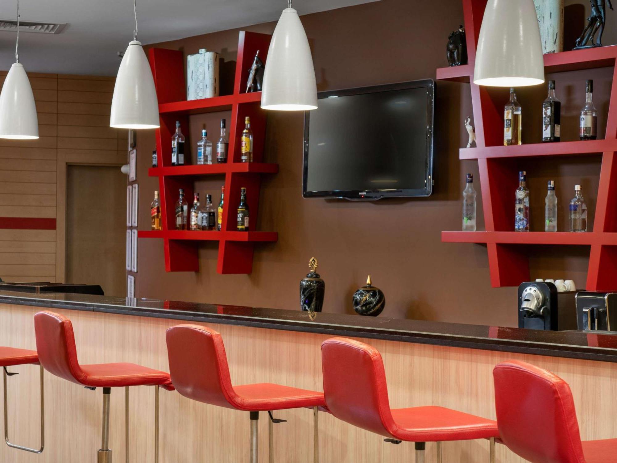 Hotel Ibis Adana Exterior foto